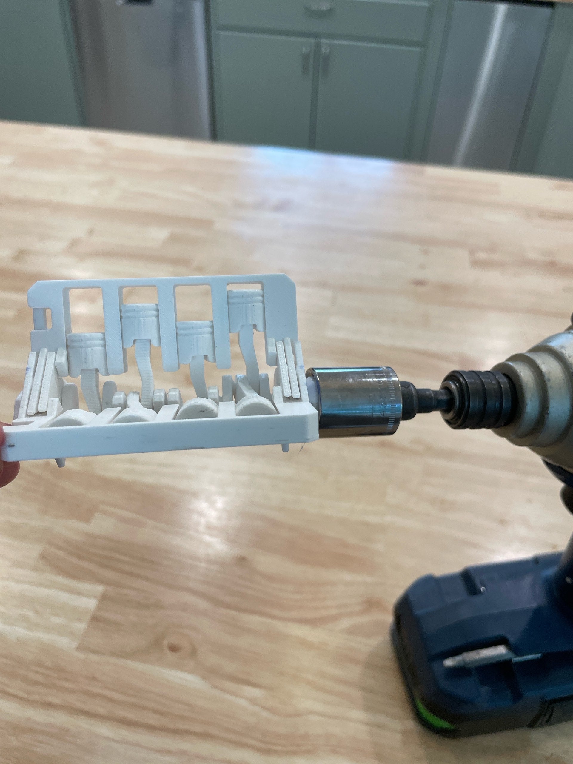 v8 engine fidget