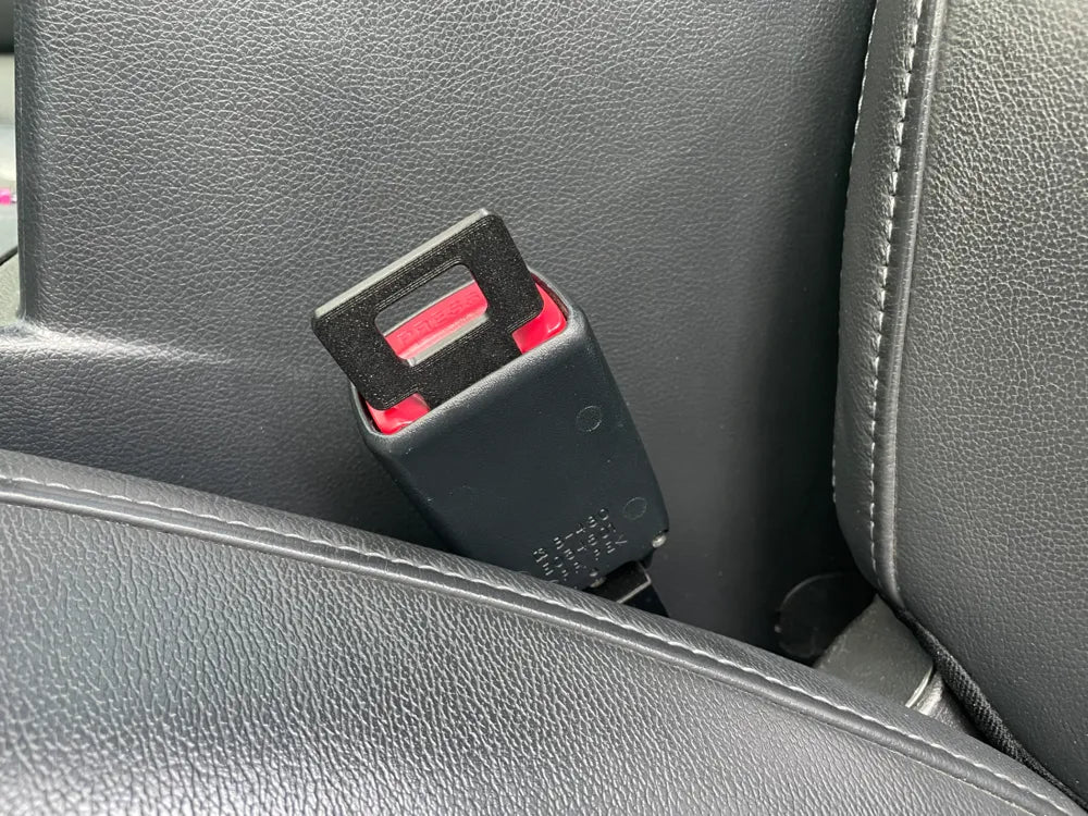 Universal Seat Belt Plug